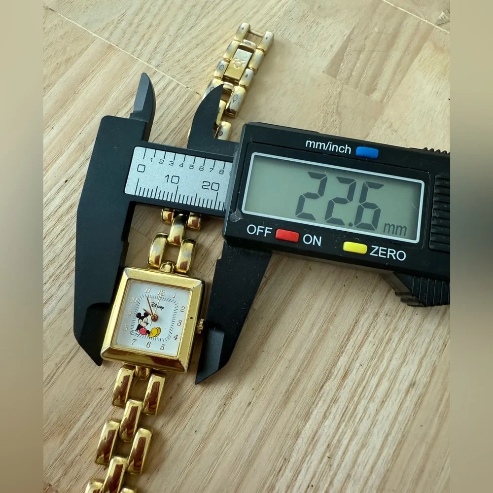 Vintage SII Seiko Disney ladies square gold tone Mickey Mouse watch NEW BATTERY